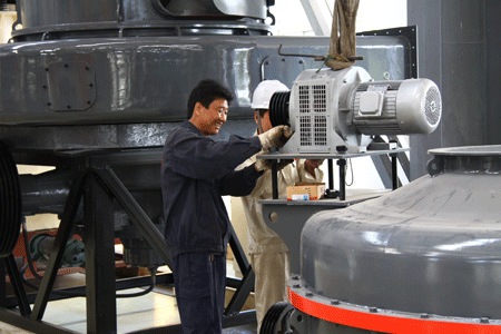 化工廠用磨粉機的保養(yǎng)如何進行？